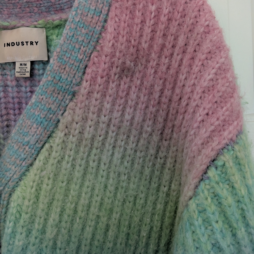Colorful Gradient Sweater - Picture 3 of 7